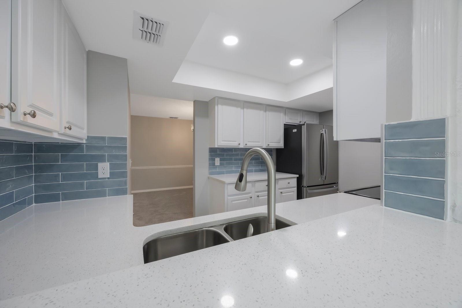 Image 22 of 47 For 13016 Village Chase Circle 13016