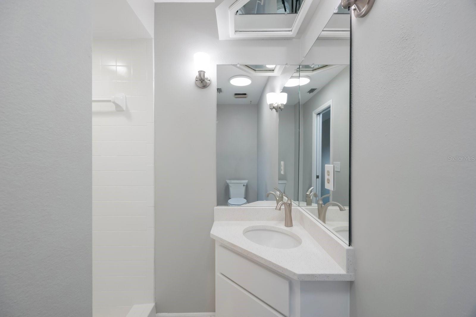 Image 34 of 47 For 13016 Village Chase Circle 13016