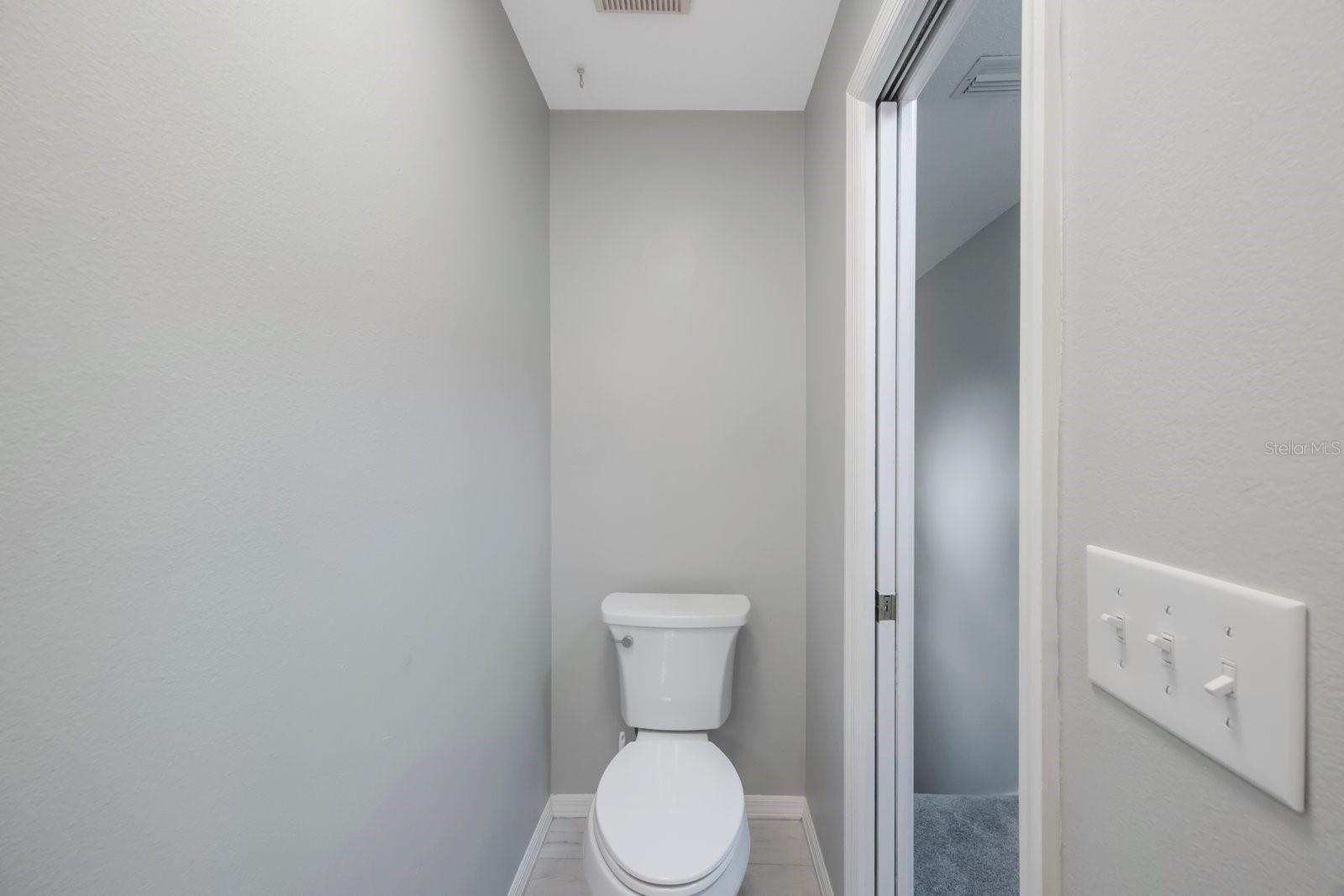 Image 36 of 47 For 13016 Village Chase Circle 13016