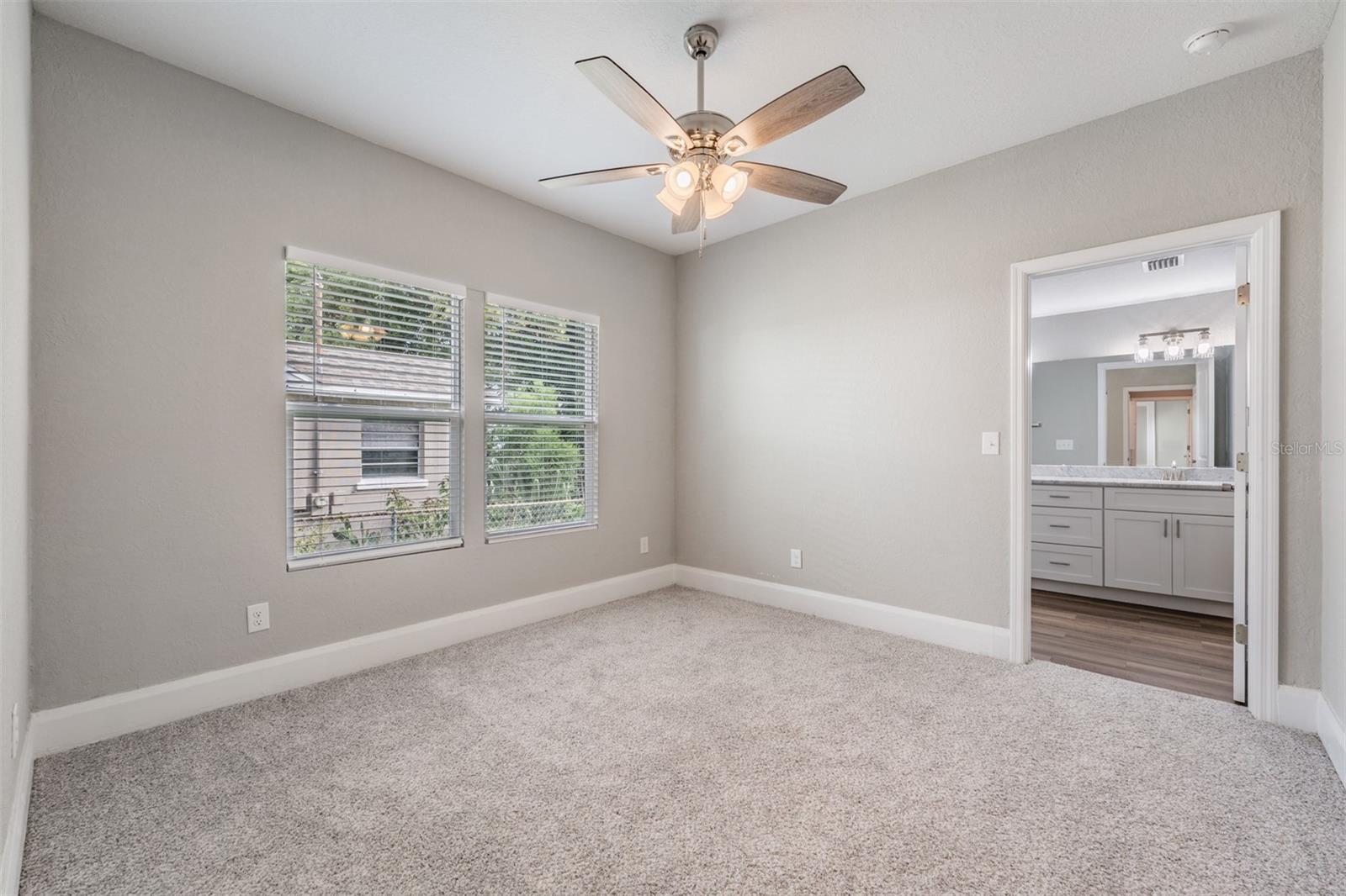 Image 14 of 27 For 701 Vermont Avenue