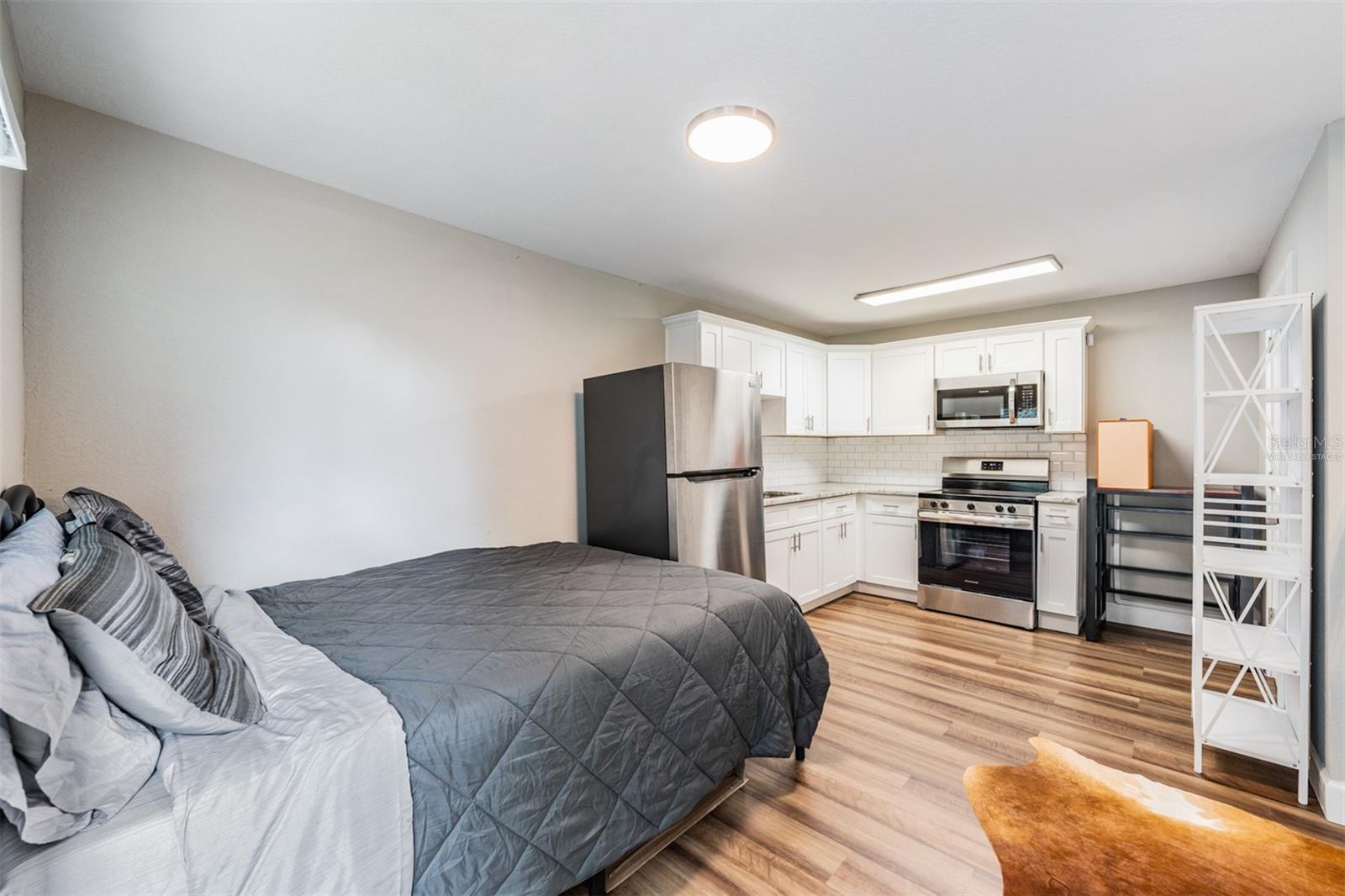 Image 5 of 27 For 701 Vermont Avenue