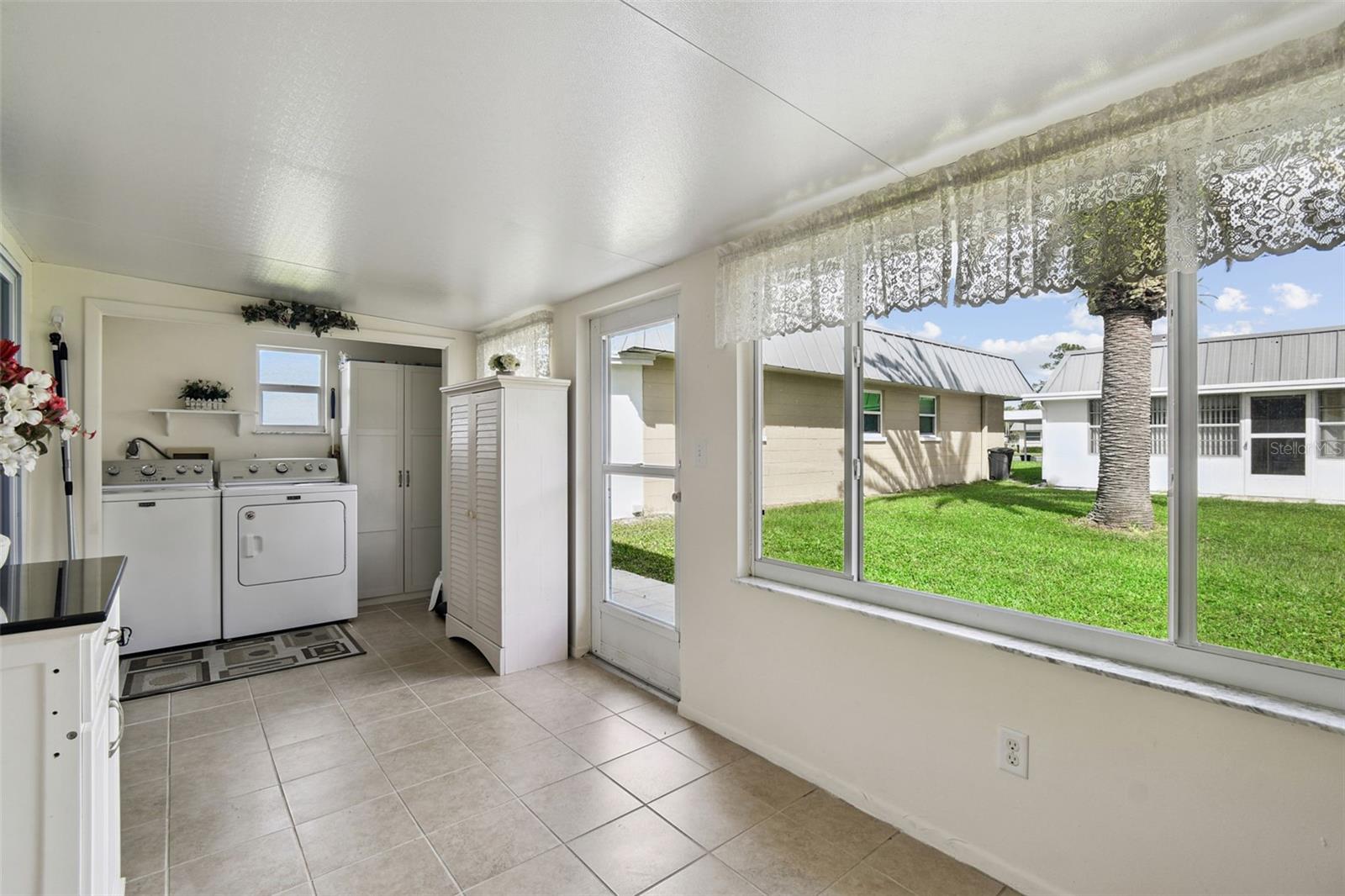 Image 24 of 44 For 11902 Boynton Lane