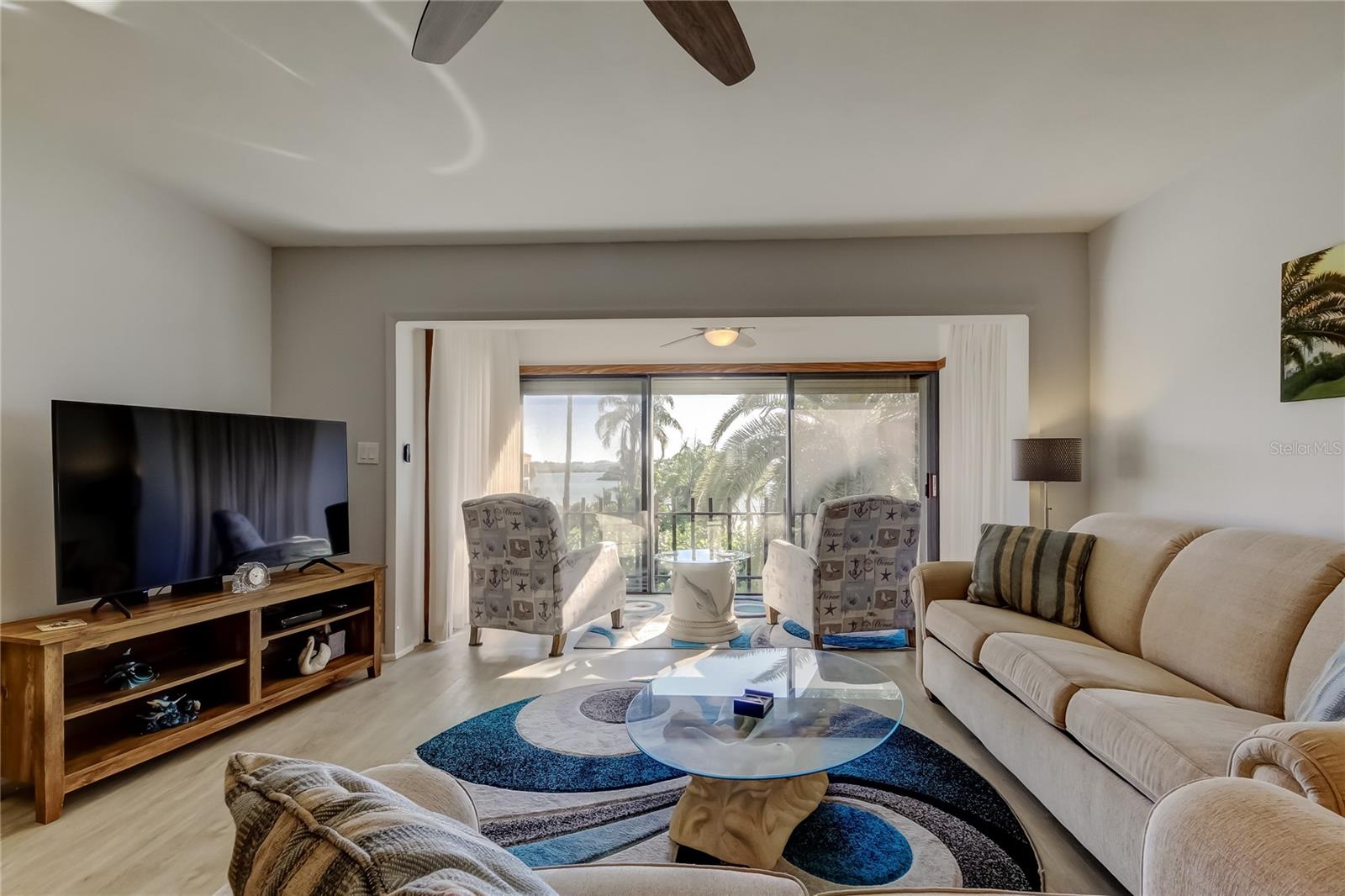 Image 20 of 80 For 865 Gulfview Boulevard 312