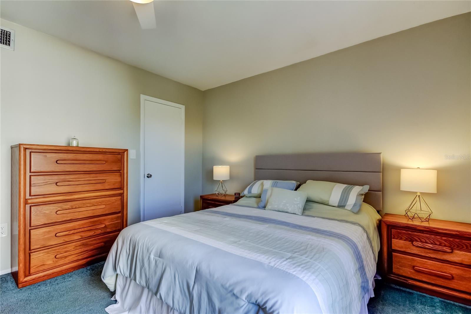 Image 30 of 80 For 865 Gulfview Boulevard 312