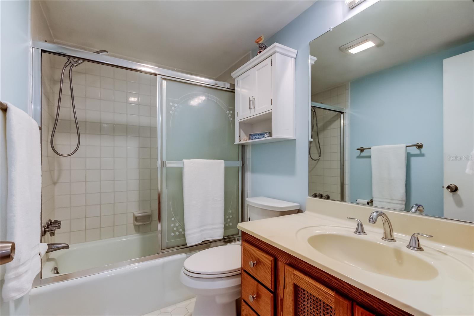 Image 32 of 80 For 865 Gulfview Boulevard 312