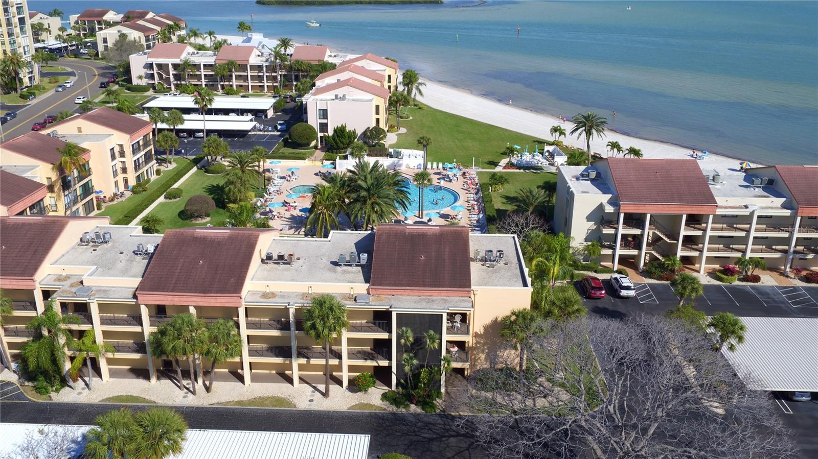 Image 62 of 80 For 865 Gulfview Boulevard 312