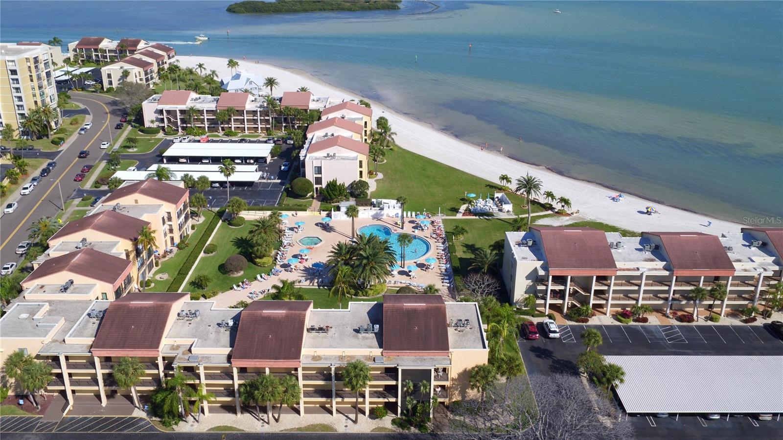 Image 63 of 80 For 865 Gulfview Boulevard 312