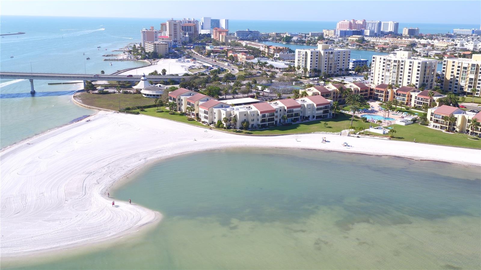 Image 64 of 80 For 865 Gulfview Boulevard 312