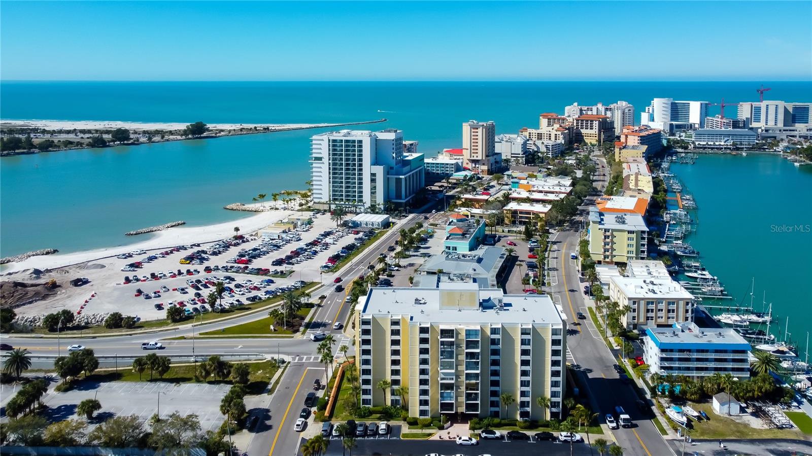 Image 65 of 80 For 865 Gulfview Boulevard 312