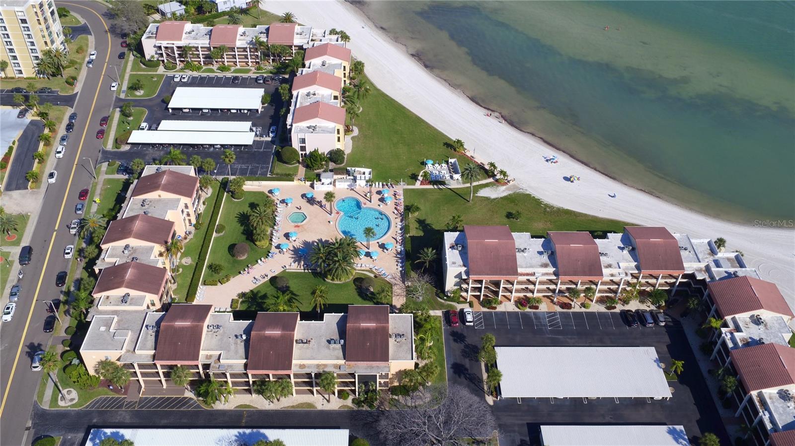 Image 71 of 80 For 865 Gulfview Boulevard 312