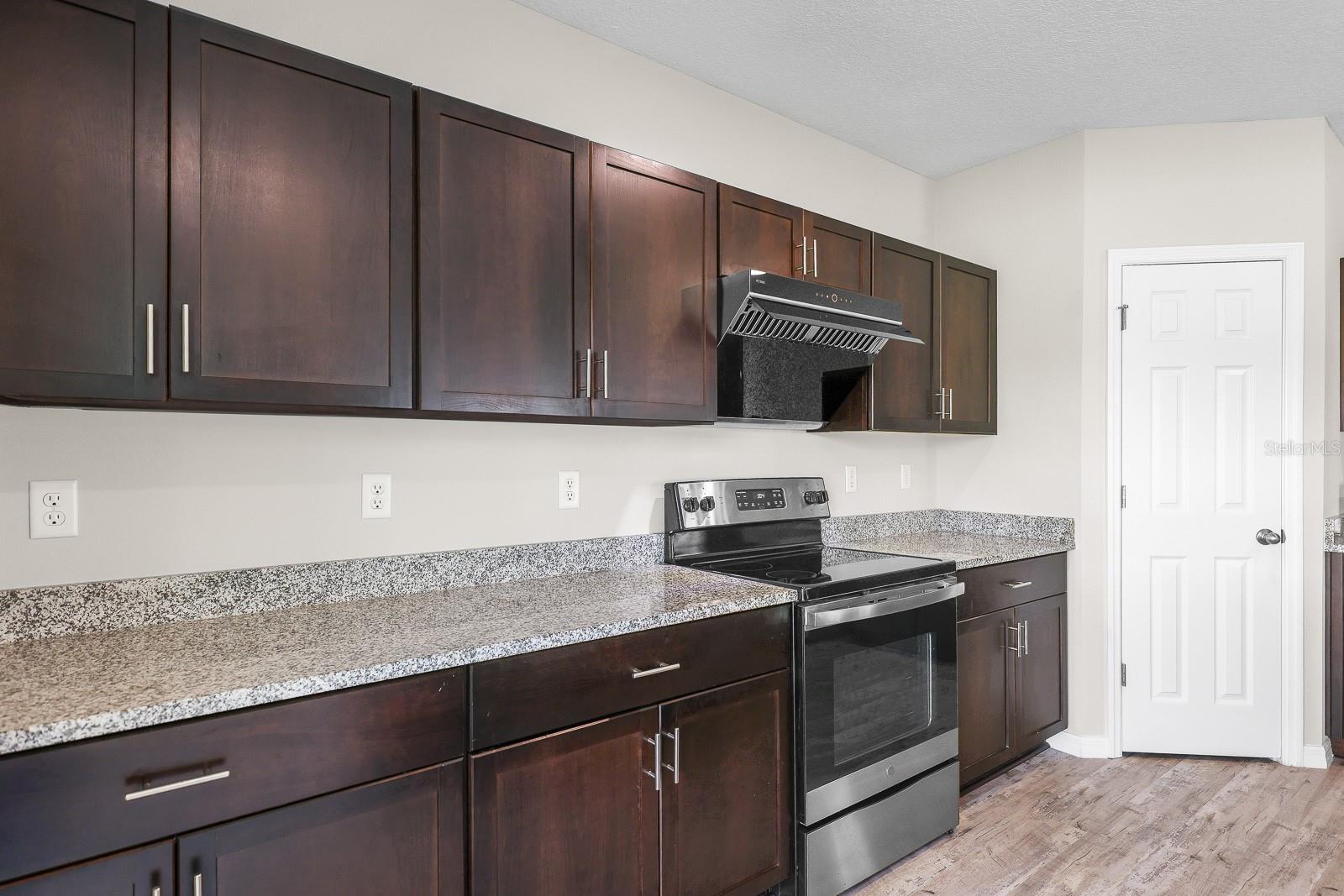 Image 8 of 36 For 12840 French Market Drive