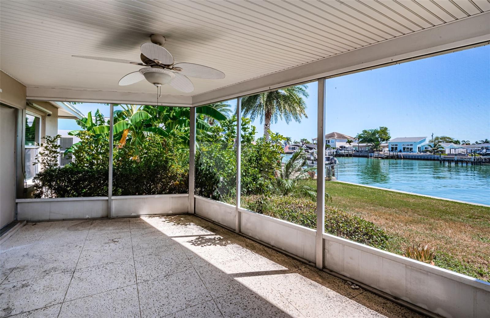 Image 27 of 41 For 755 Capri Boulevard