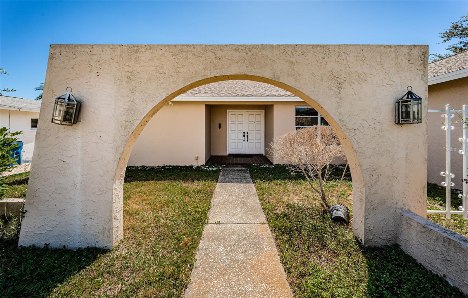 Image 9 of 41 For 755 Capri Boulevard