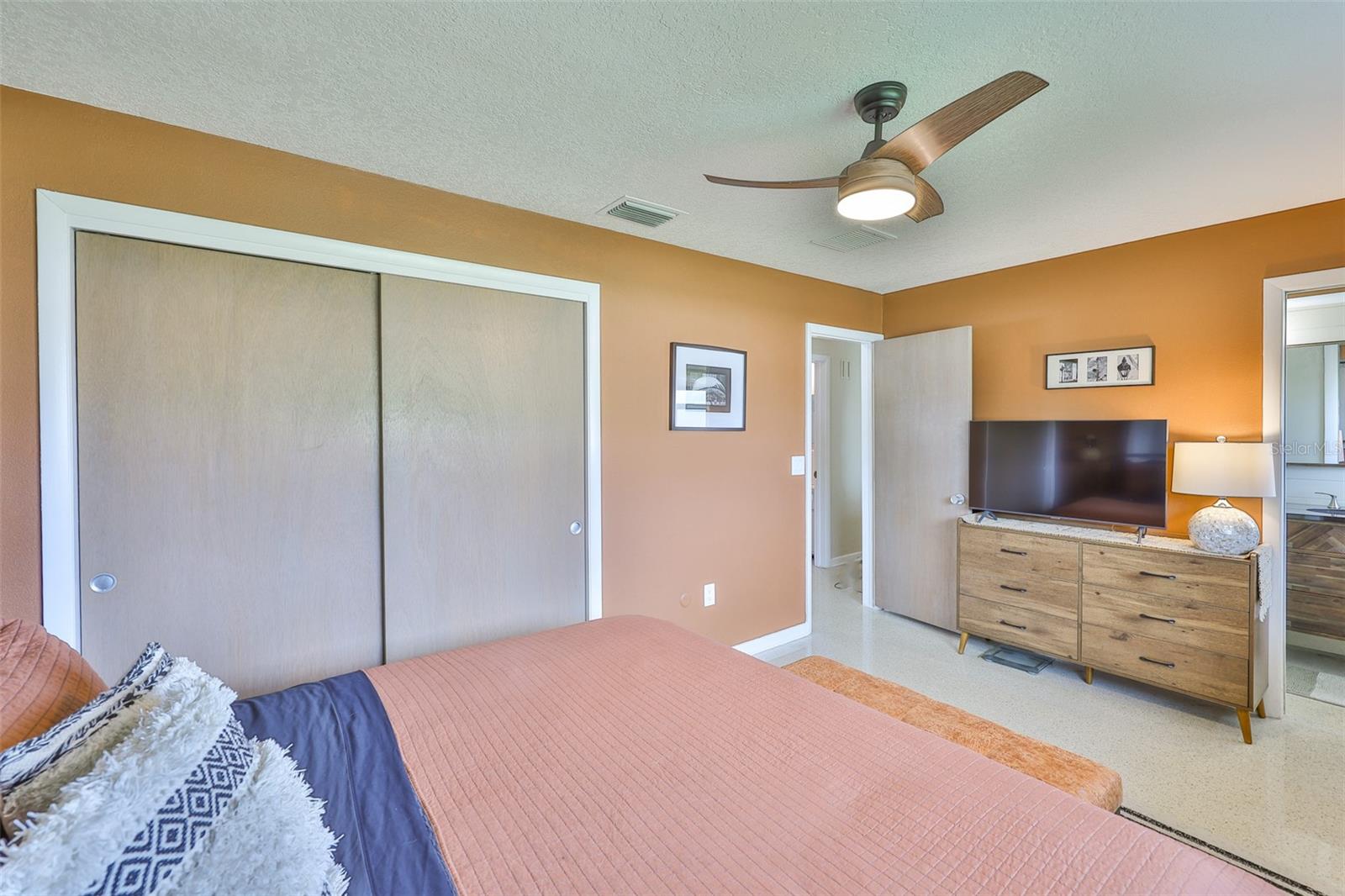 Image 17 of 41 For 2759 61st Lane N