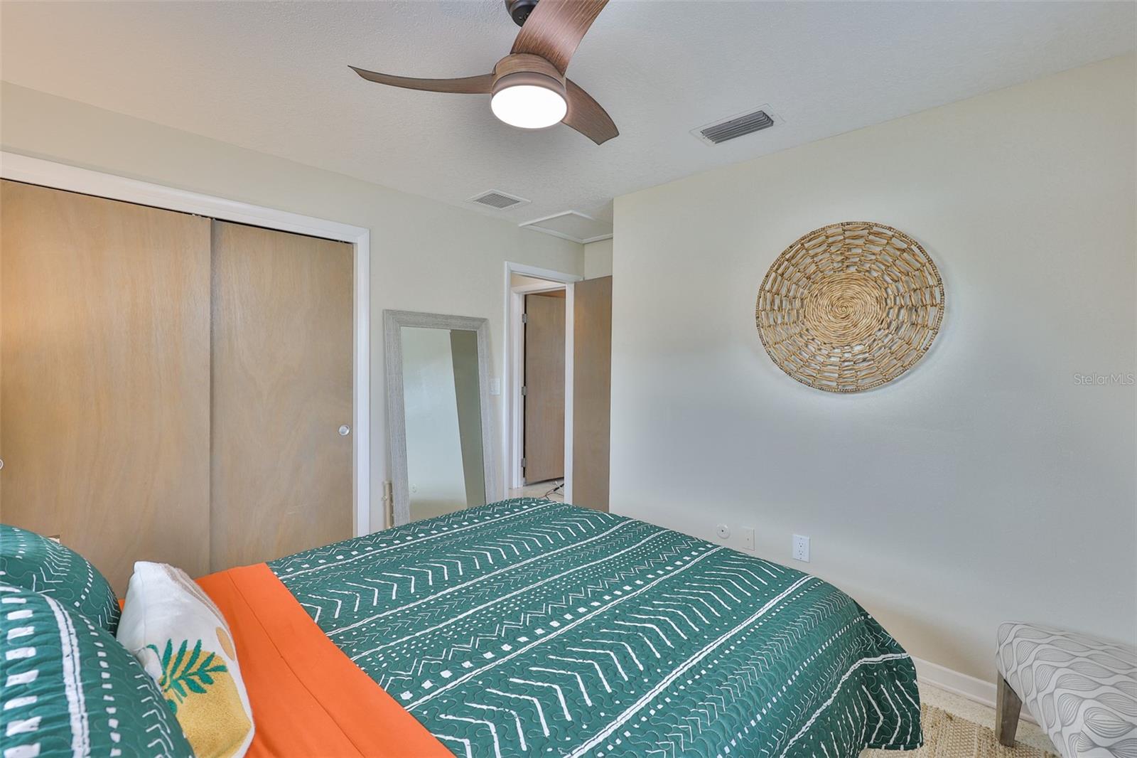 Image 21 of 41 For 2759 61st Lane N