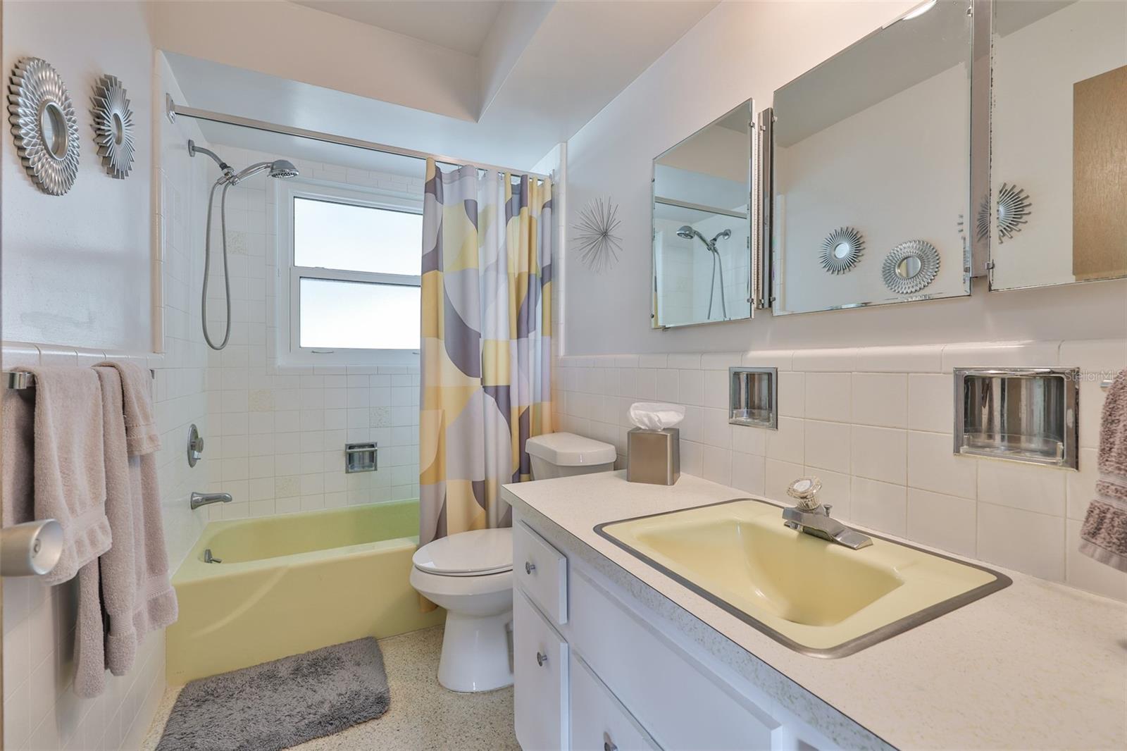 Image 22 of 41 For 2759 61st Lane N