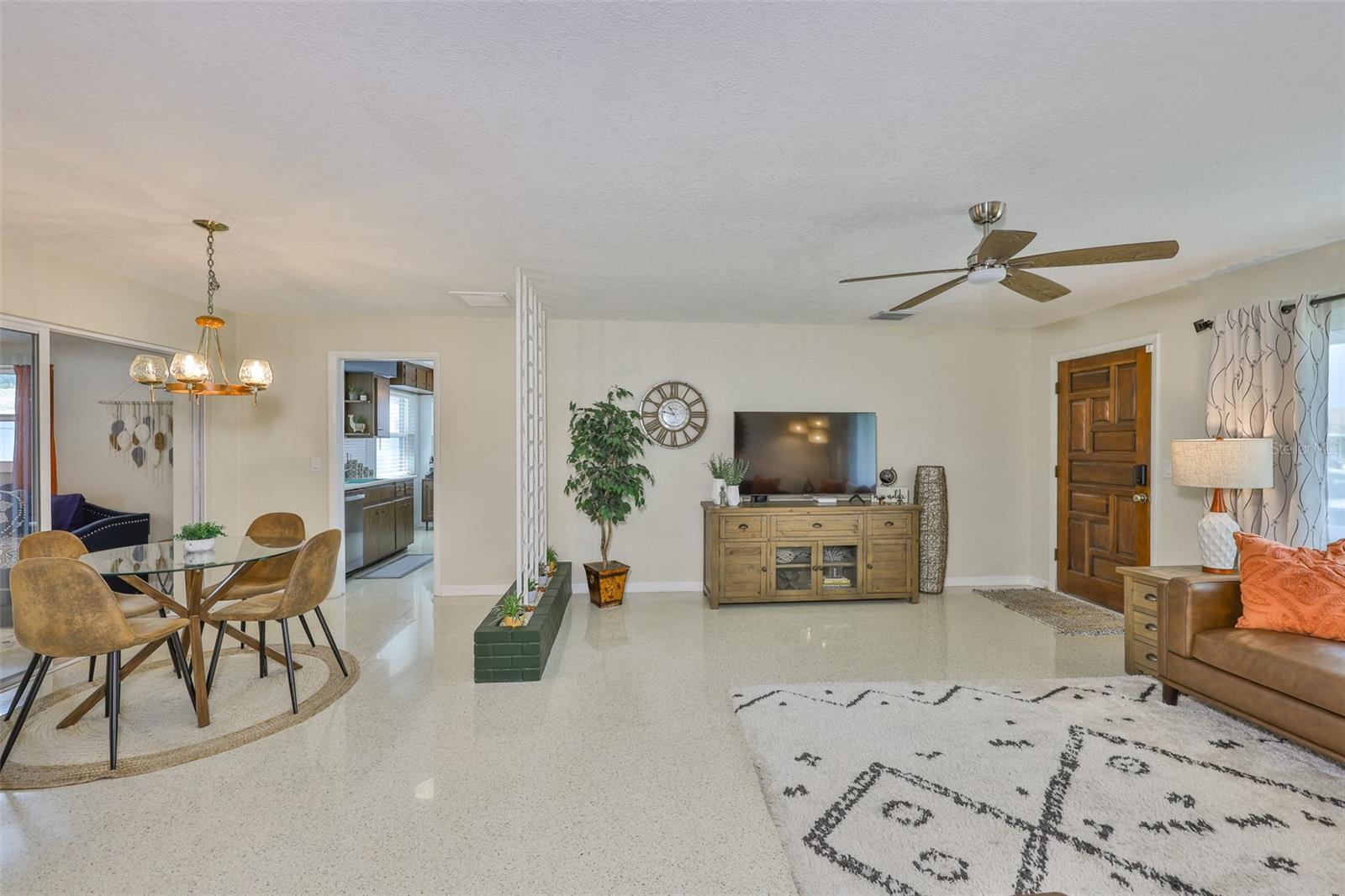 Image 6 of 41 For 2759 61st Lane N