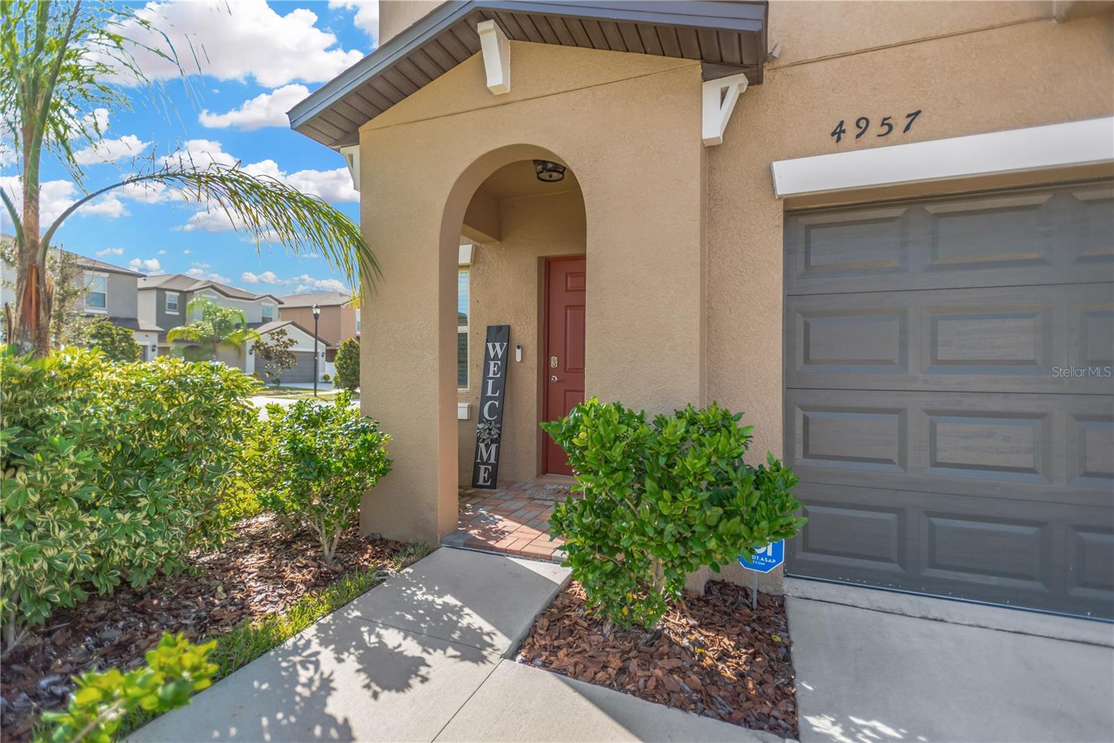Listing photo id 2 for 4957 Wild Senna Boulevard