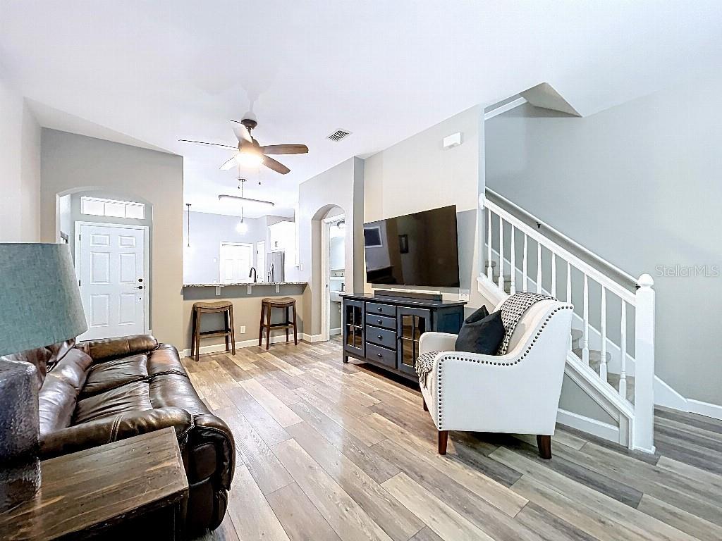 Image 18 of 50 For 4128 Bismarck Palm Drive