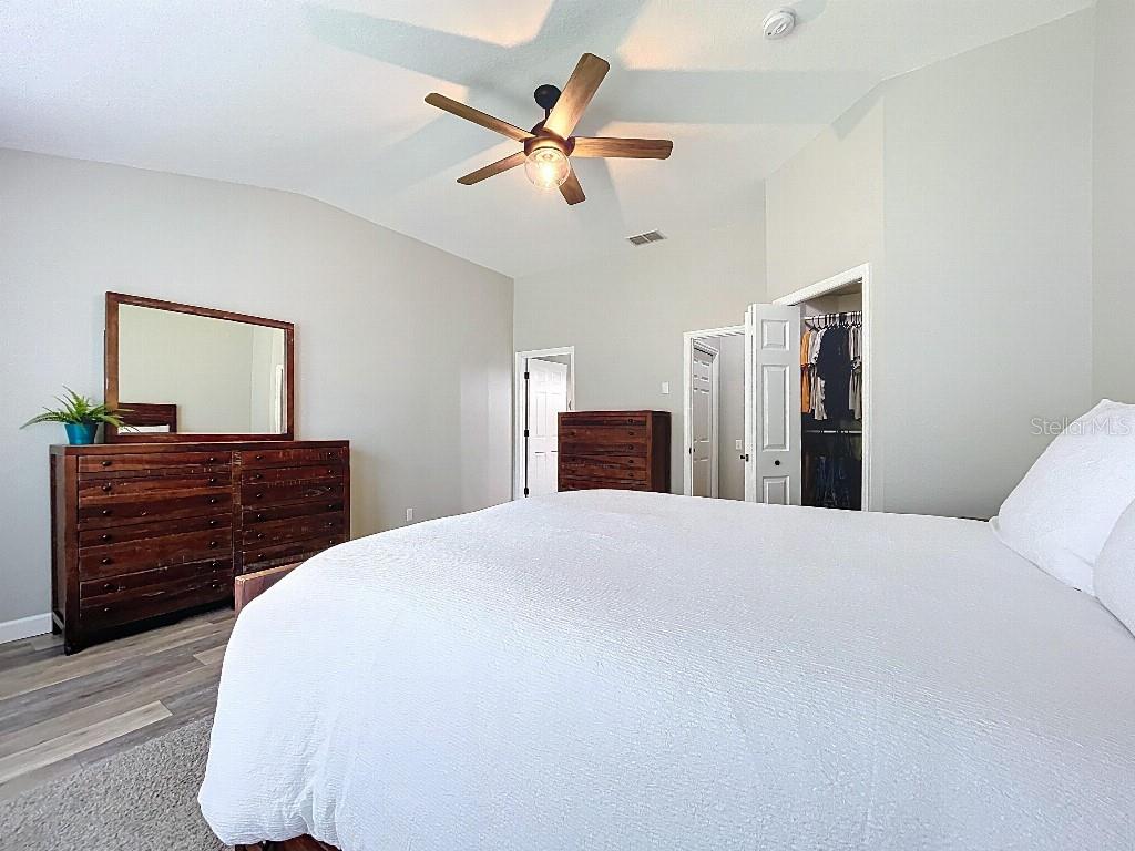 Image 32 of 50 For 4128 Bismarck Palm Drive