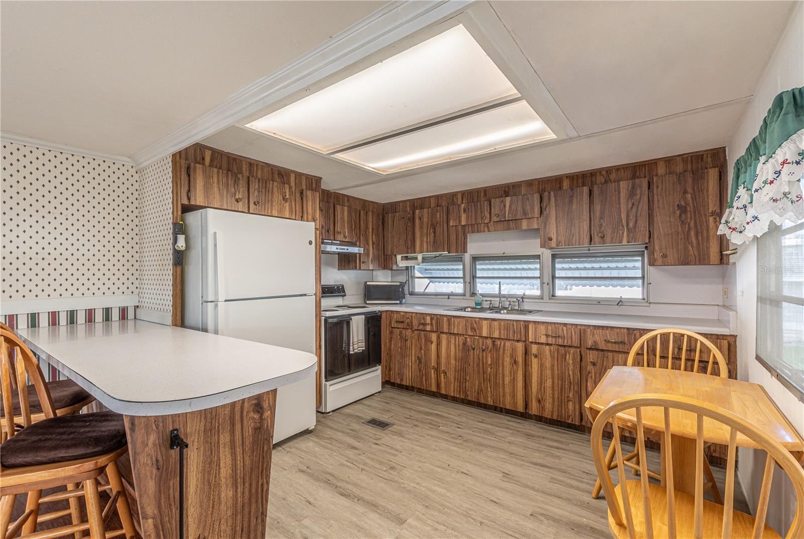 Image 16 of 38 For 5316 Comanche Street