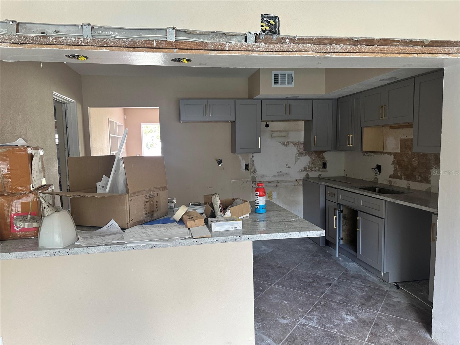 Image 8 of 20 For 7138 Oelsner Street