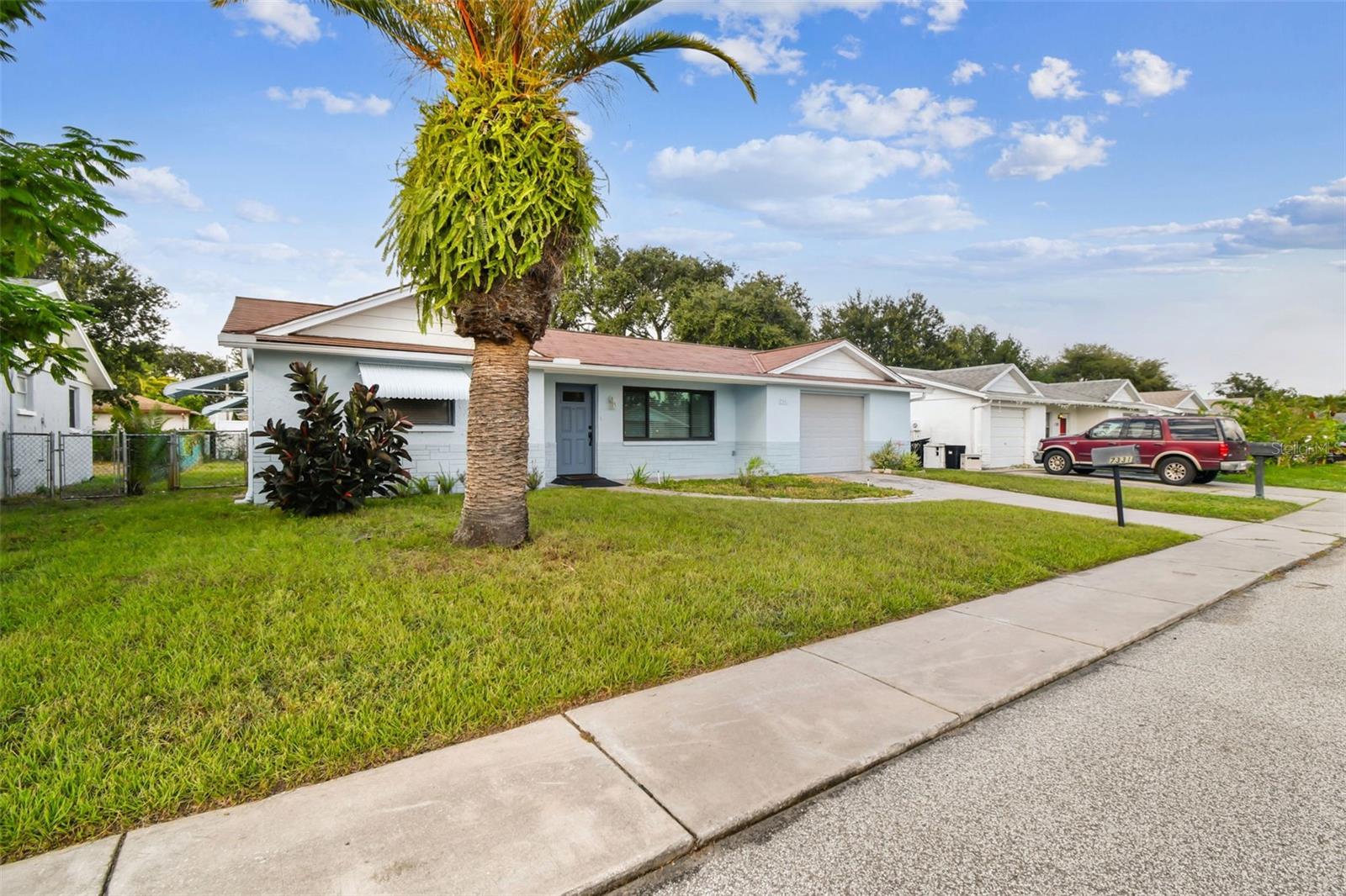 Image 3 of 67 For 7331 Sandalwood Drive