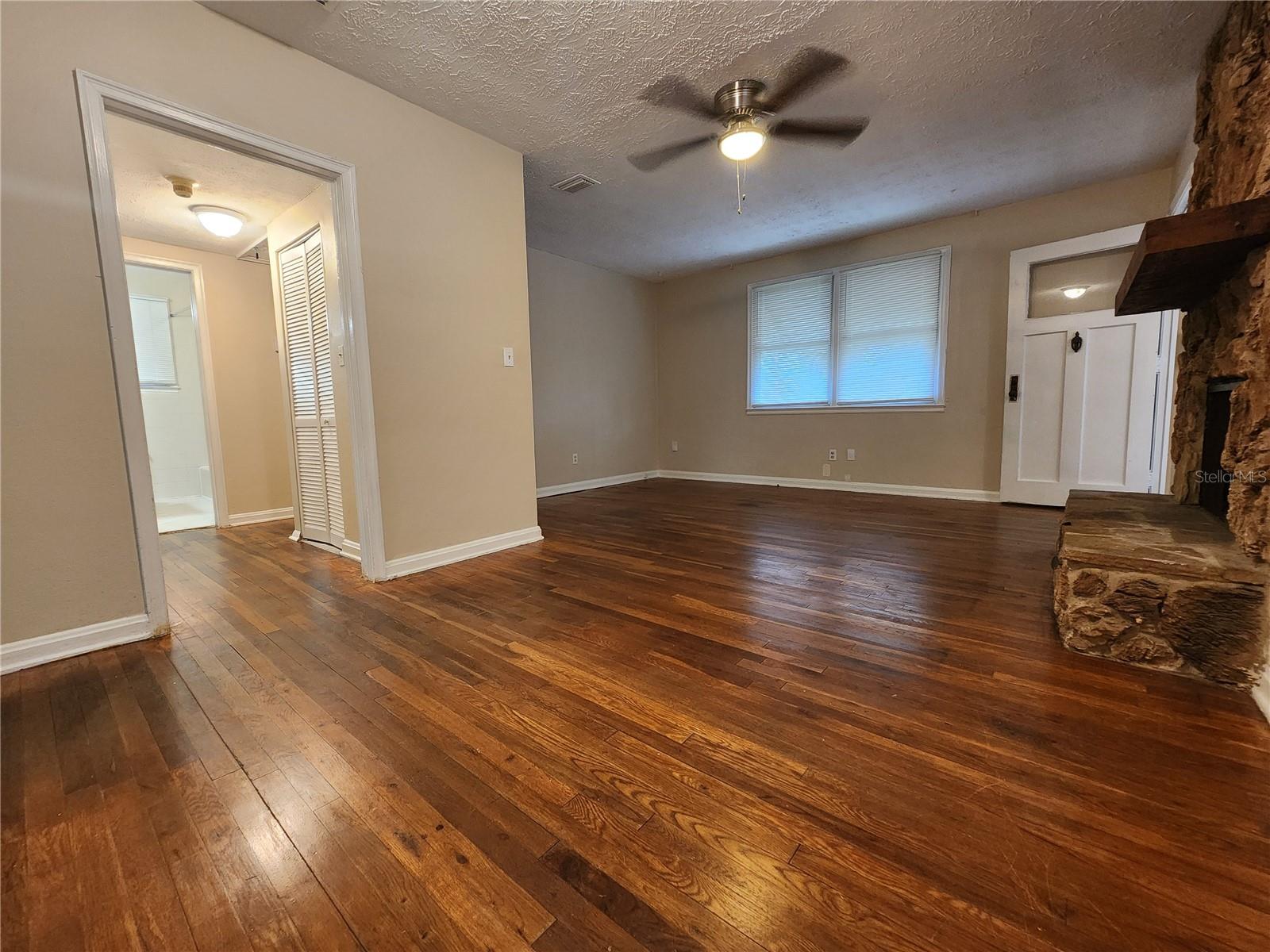 Image 2 of 7 For 4532 Manchester Road