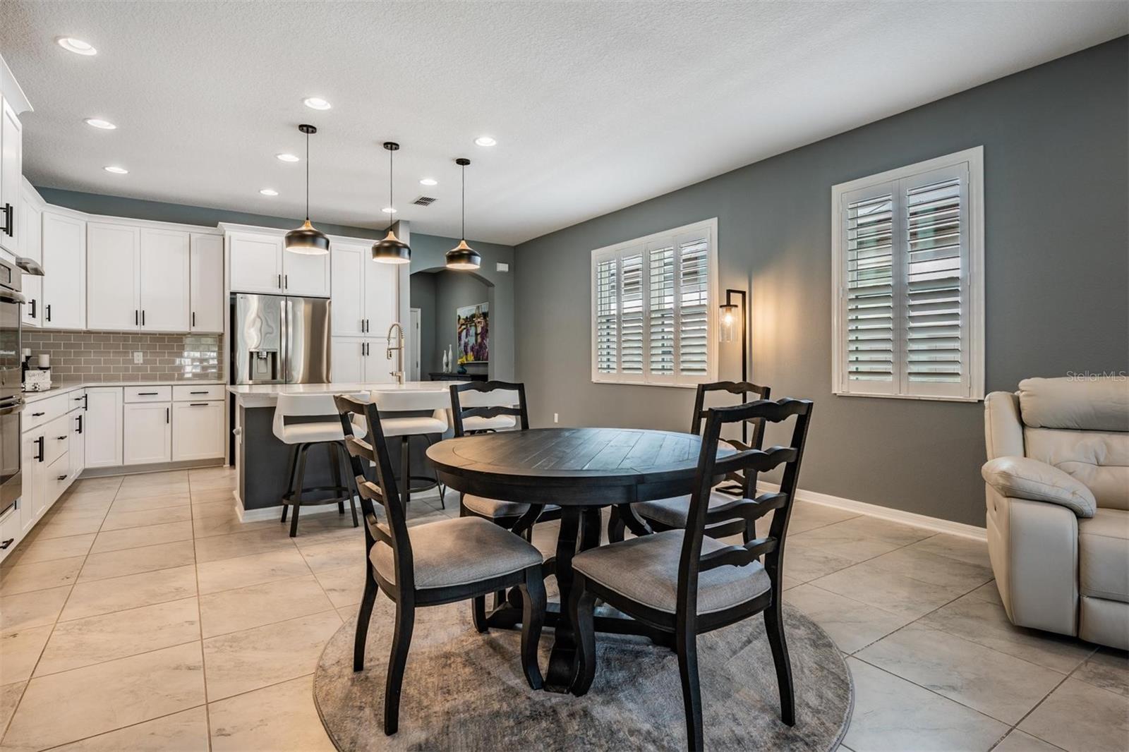 Listing photo id 8 for 19296 Leonard Road