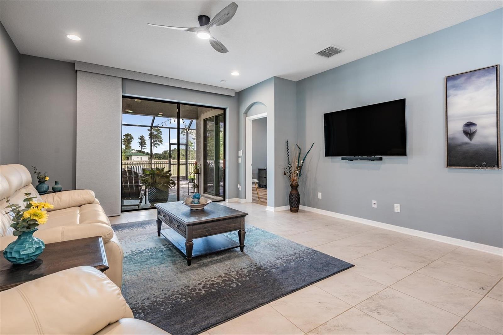 Listing photo id 11 for 19296 Leonard Road