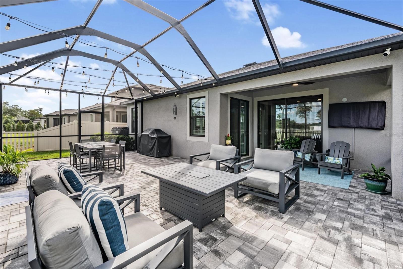 Listing photo id 29 for 19296 Leonard Road