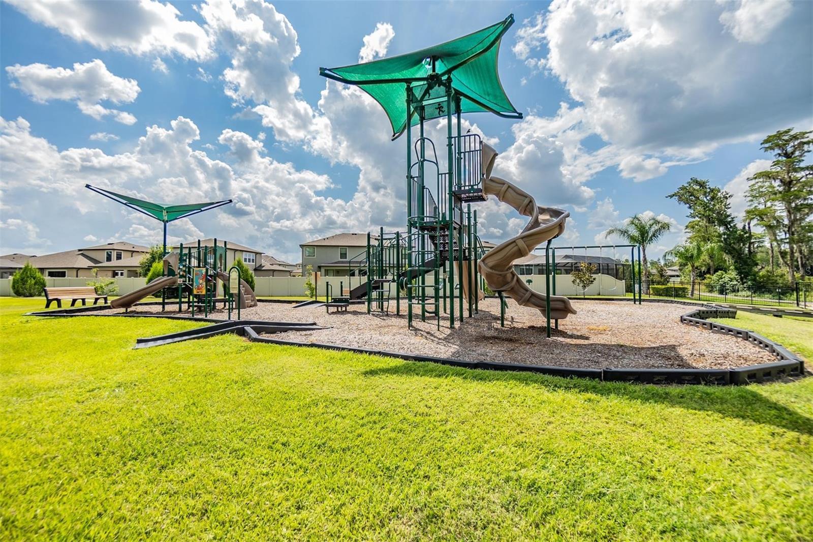 Listing photo id 41 for 19296 Leonard Road