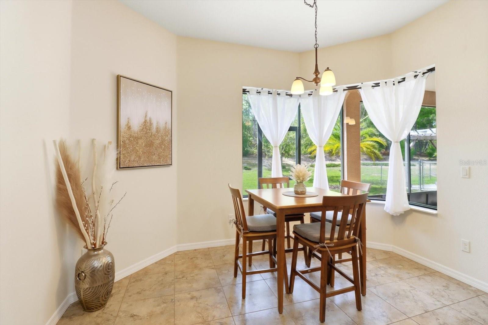 Image 24 of 53 For 4214 Malaluka Circle