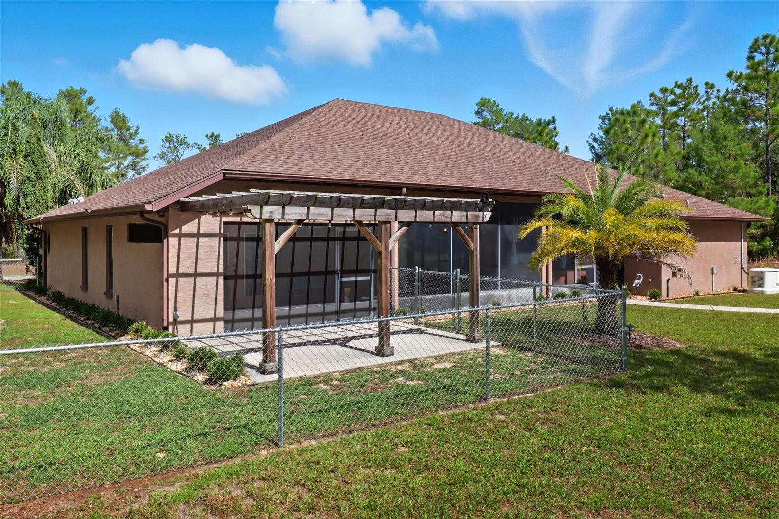 Image 40 of 53 For 4214 Malaluka Circle