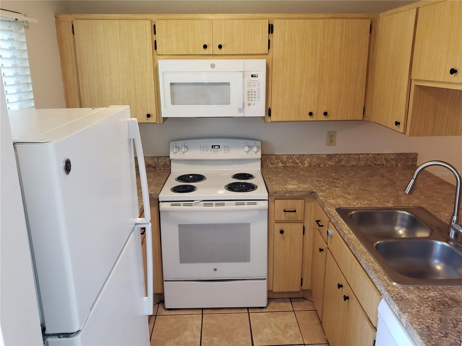 Listing photo id 3 for 39132 County Road 54  2168