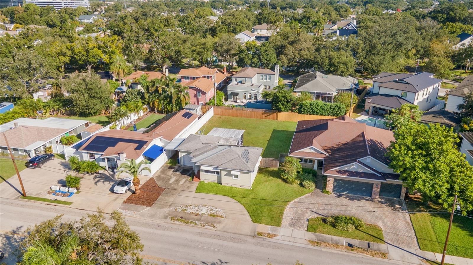 Image 6 of 11 For 3507 Azeele Street