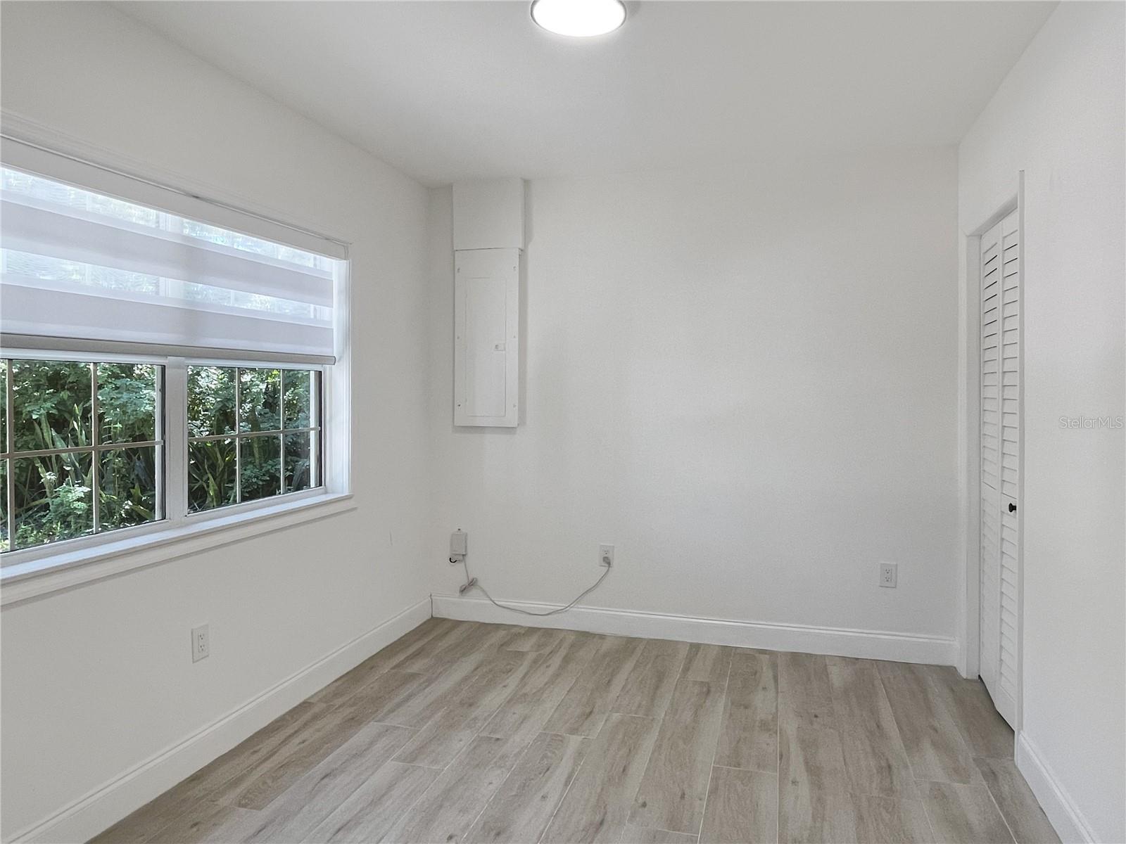 Image 23 of 31 For 2409 50th Street S