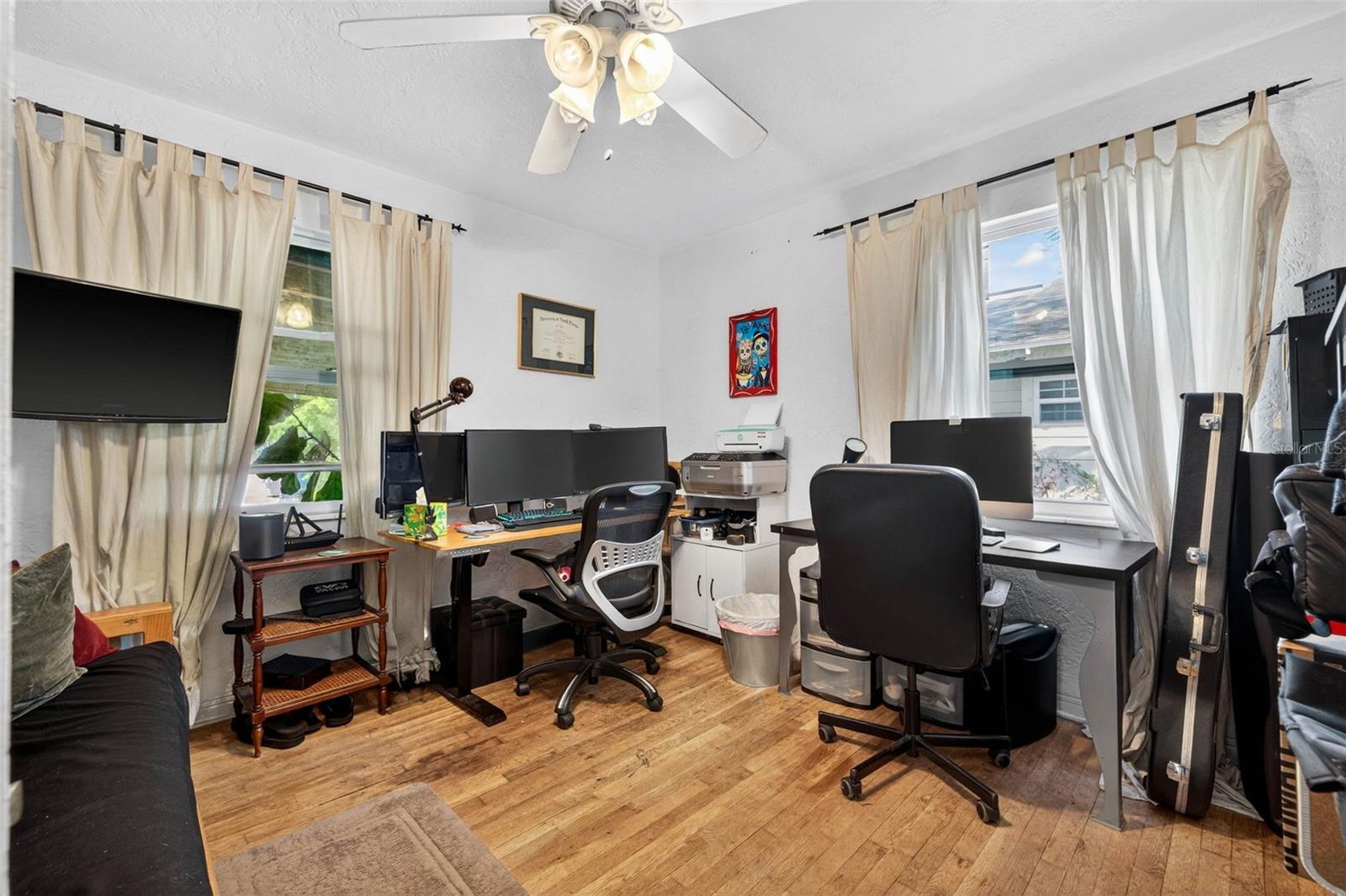 Image 17 of 36 For 2509 Dartmouth Avenue N