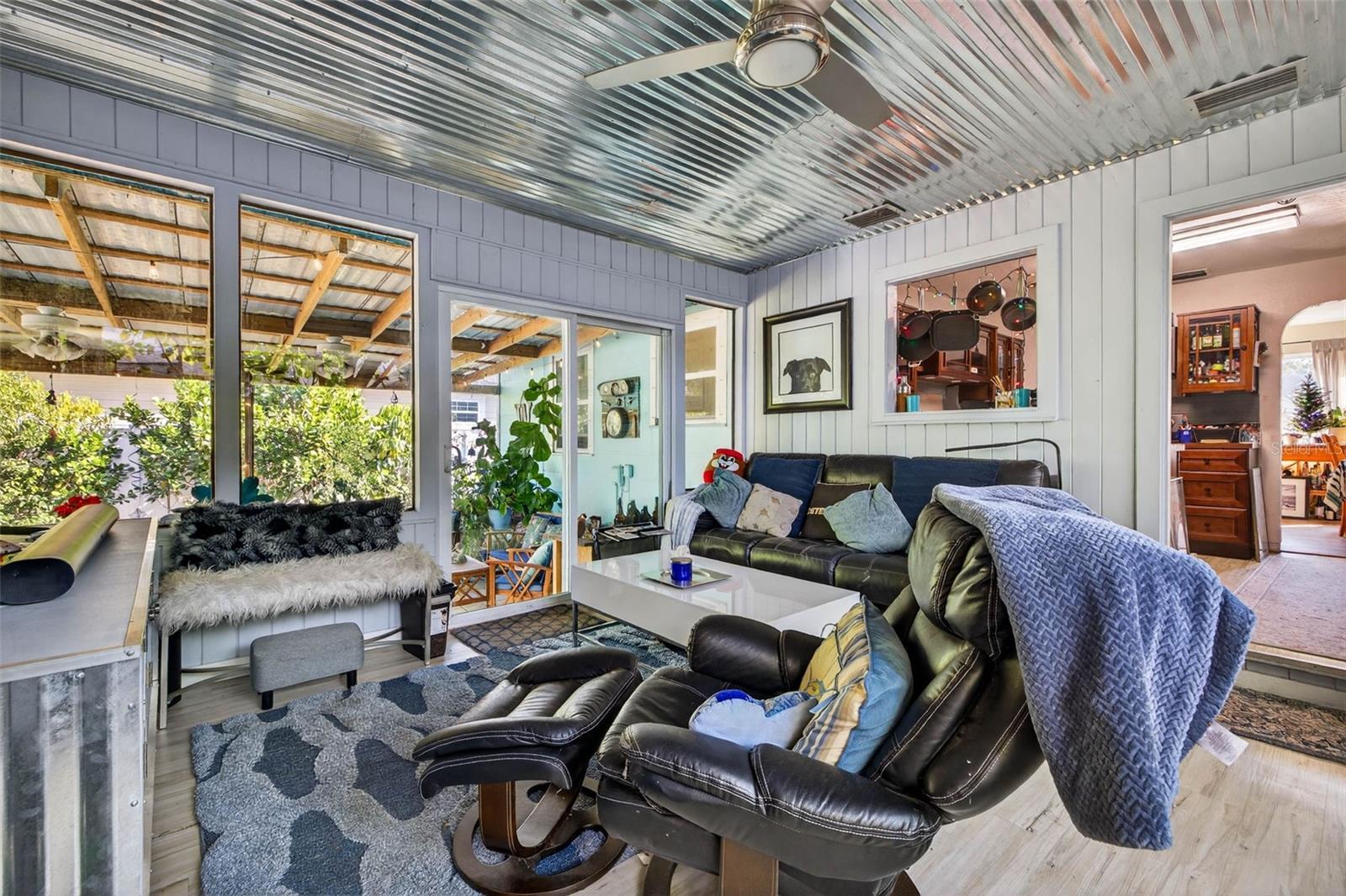 Image 18 of 36 For 2509 Dartmouth Avenue N