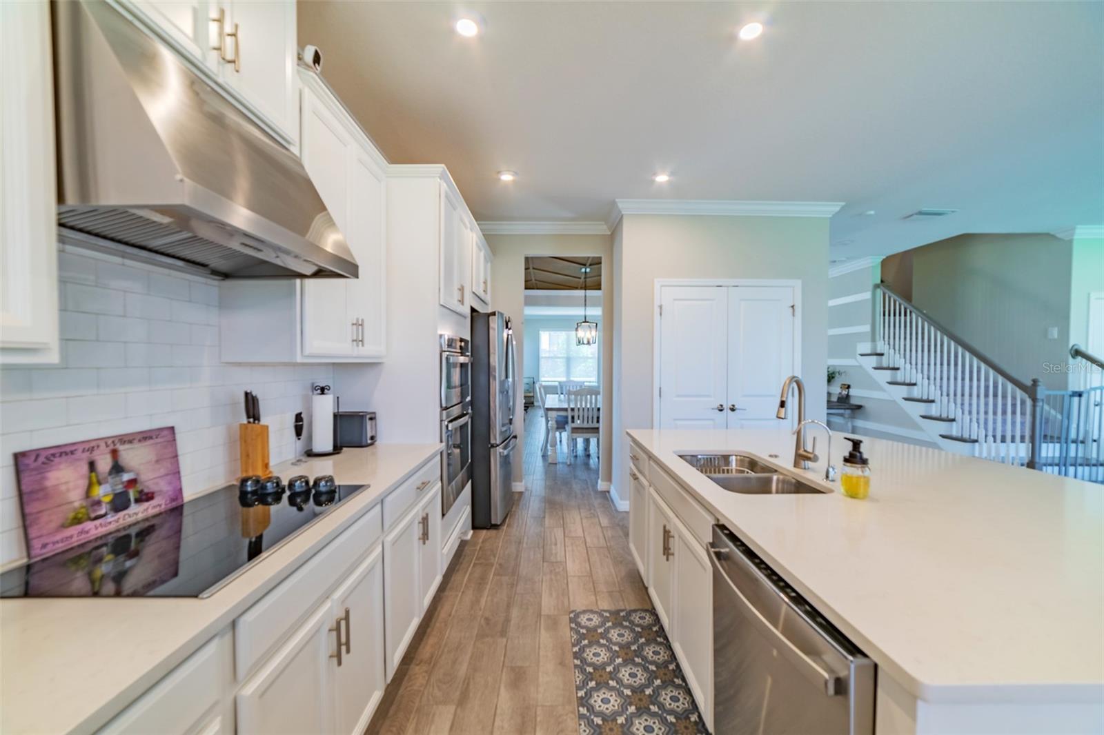 Image 12 of 73 For 34087 Astoria Circle