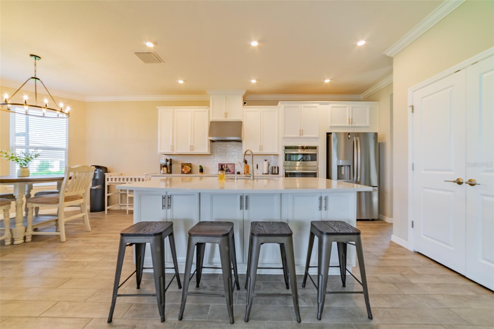 Image 15 of 73 For 34087 Astoria Circle