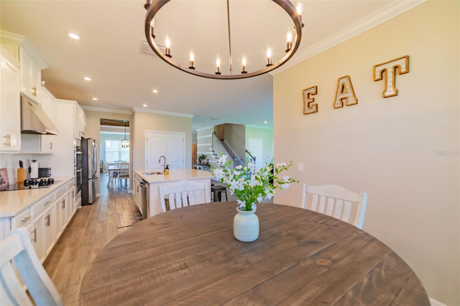 Image 16 of 73 For 34087 Astoria Circle