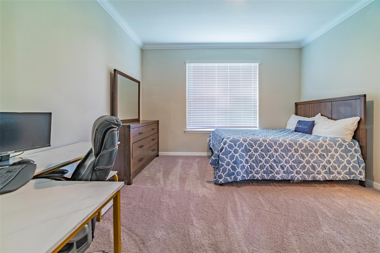 Image 22 of 73 For 34087 Astoria Circle