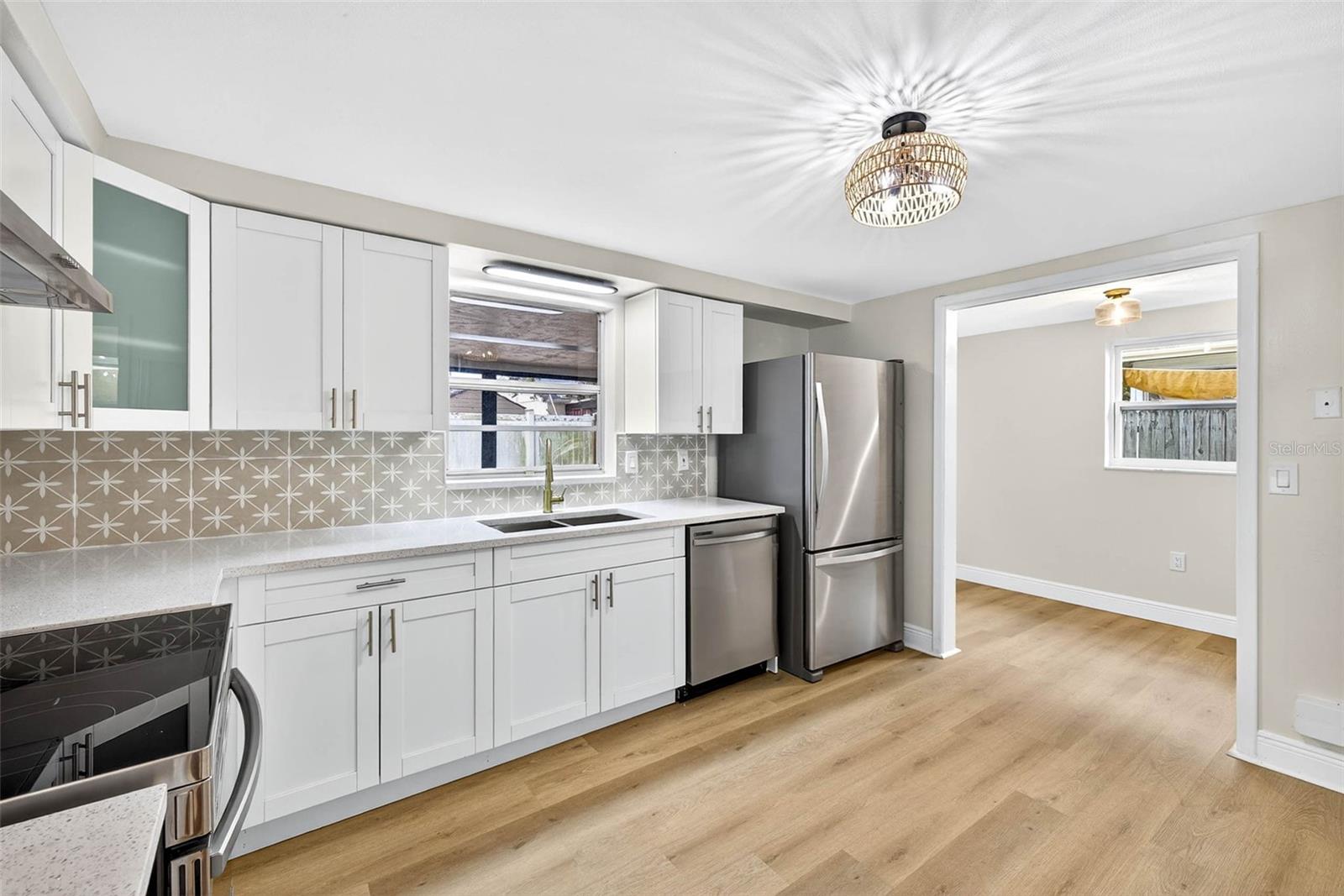 Image 14 of 38 For 7915 Ironbark Drive