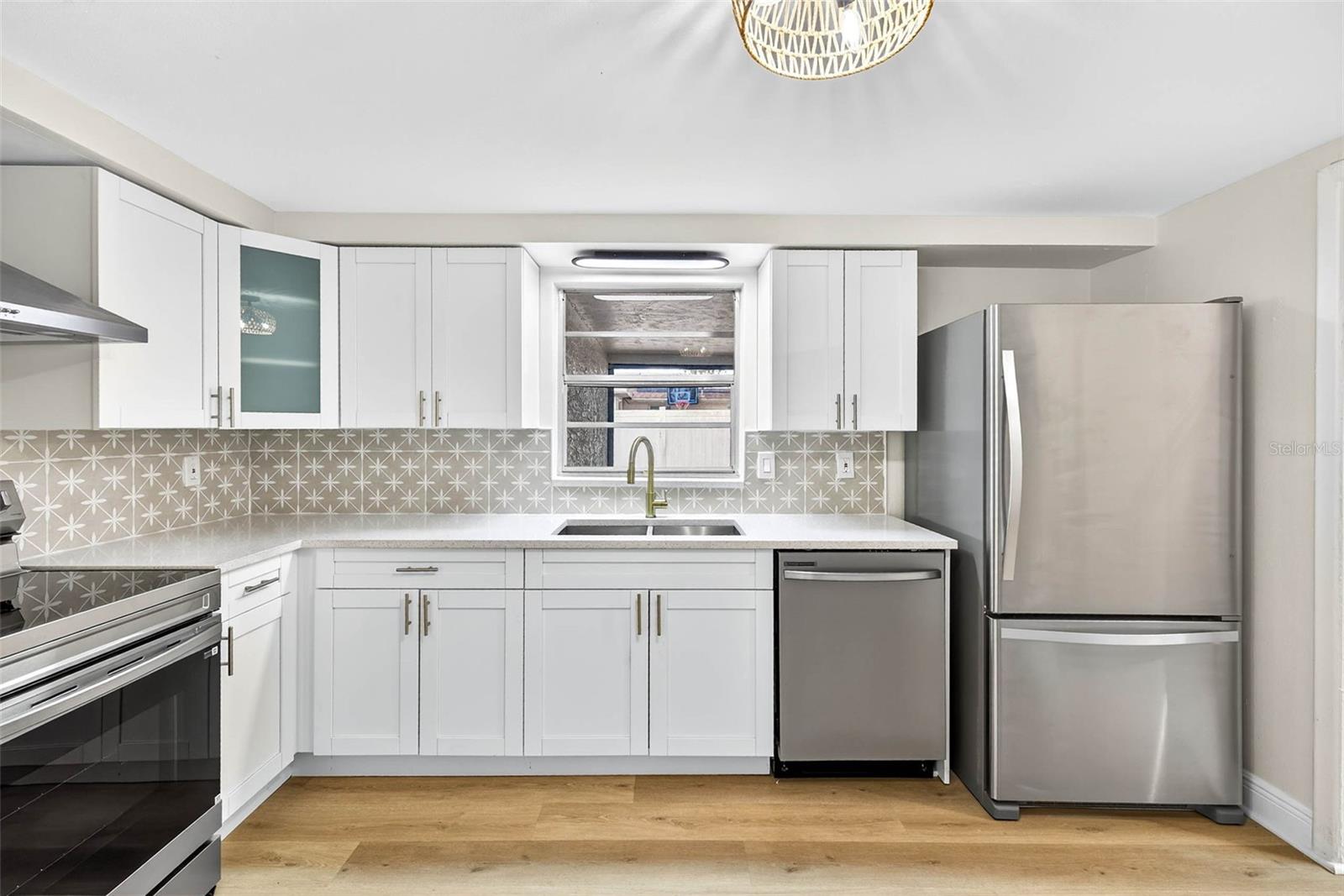 Image 15 of 38 For 7915 Ironbark Drive