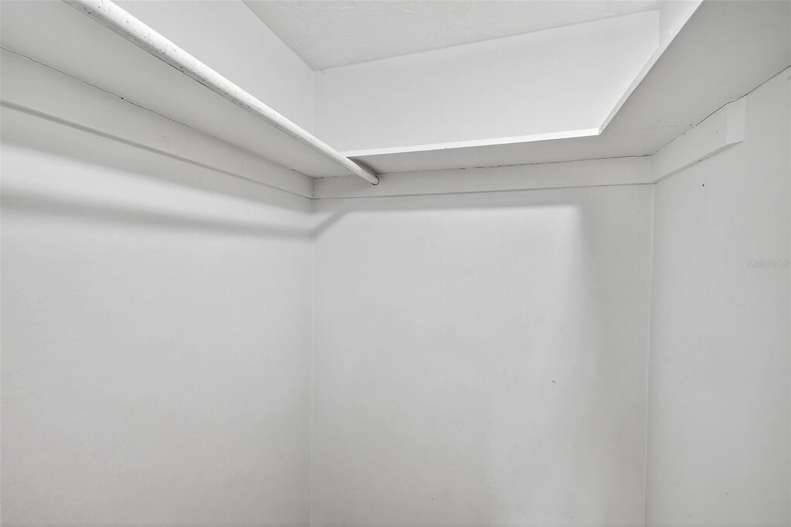 Image 23 of 38 For 7915 Ironbark Drive