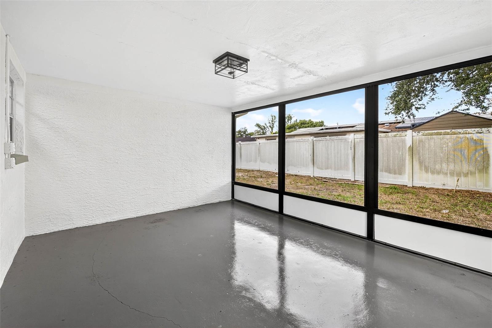 Image 34 of 38 For 7915 Ironbark Drive