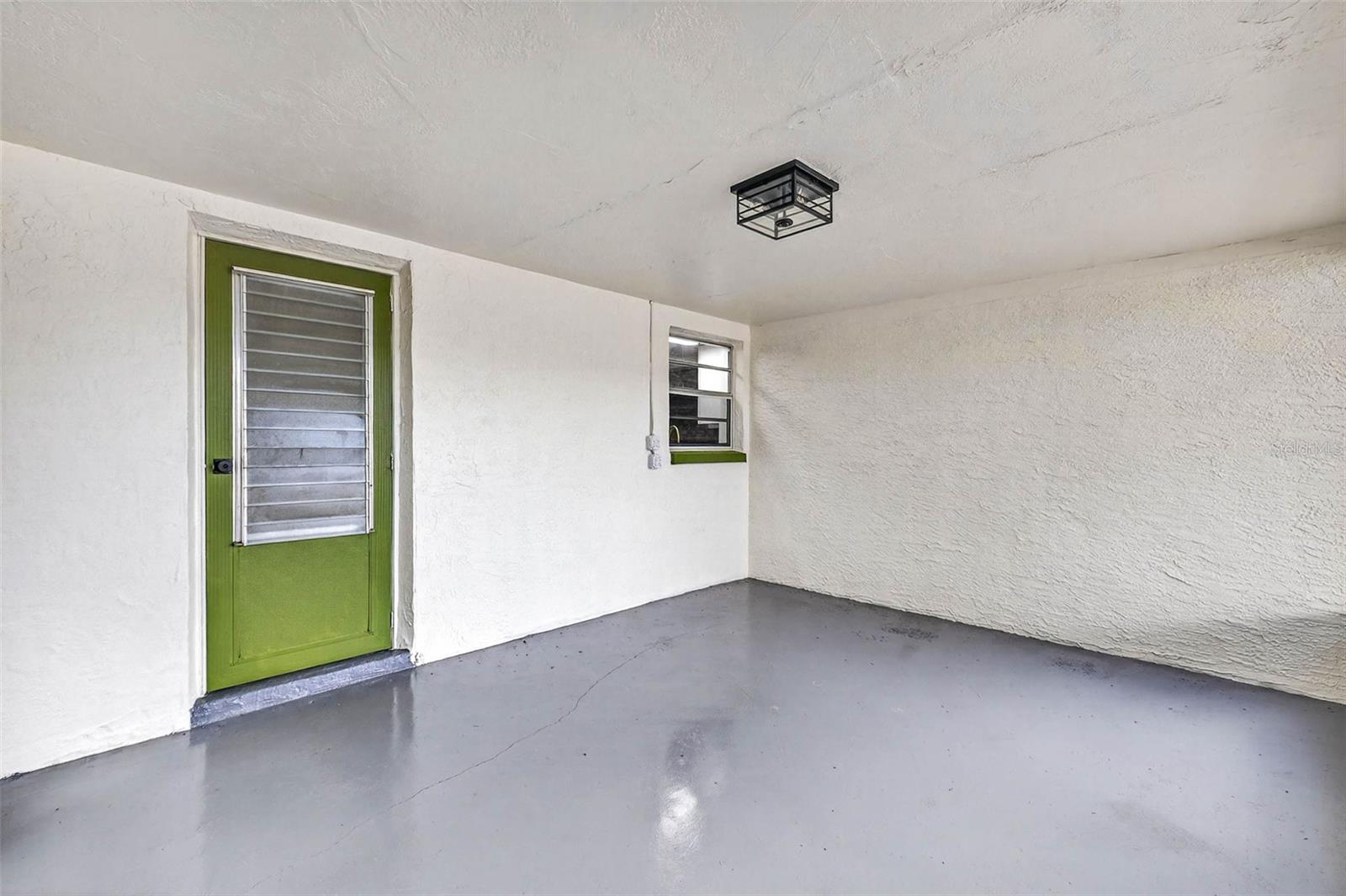 Image 35 of 38 For 7915 Ironbark Drive