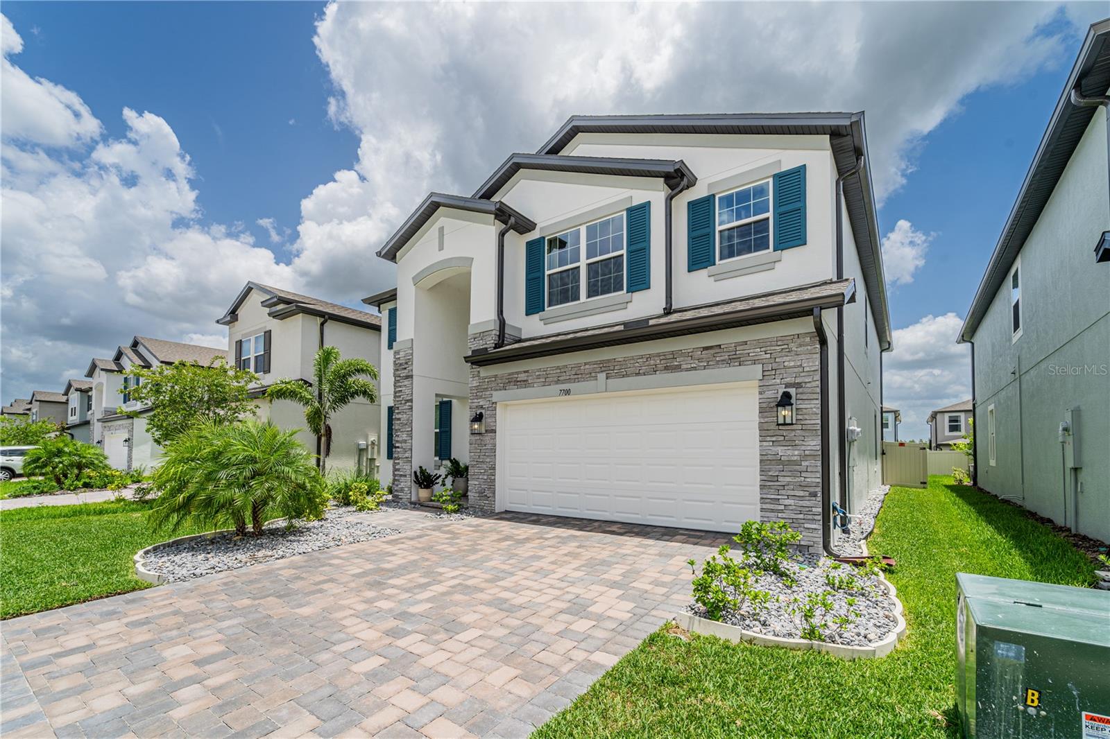 Image 2 of 54 For 7700 Bronze Oak Drive