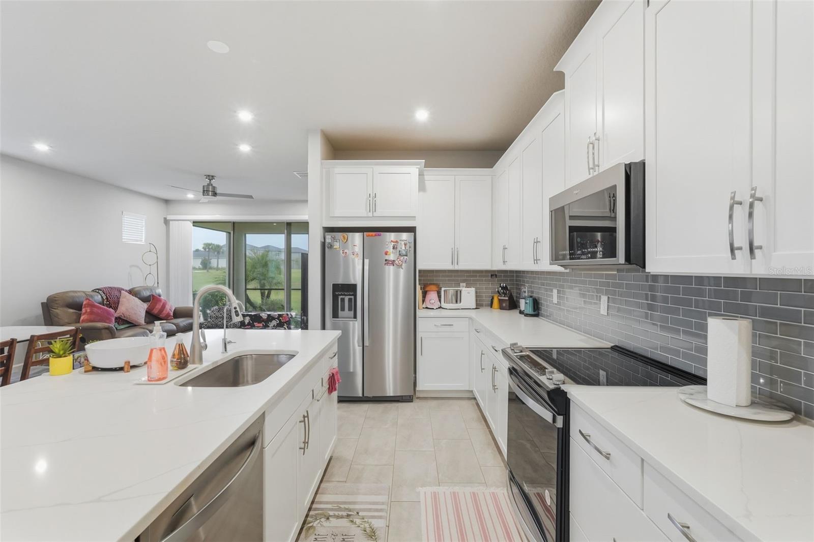 Image 10 of 49 For 5989 Timberdale Avenue